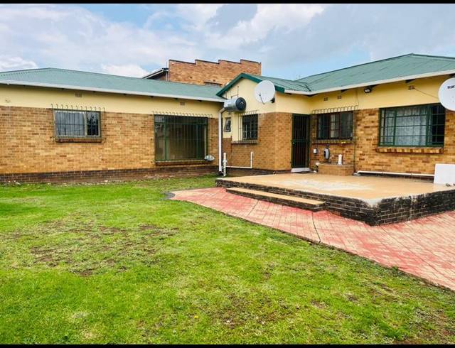 6 BEDROOM HOUSE FOR SALE IN TEDSTONEVILLE